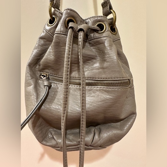 ♦️Gray Purse♦️ - Picture 4 of 8